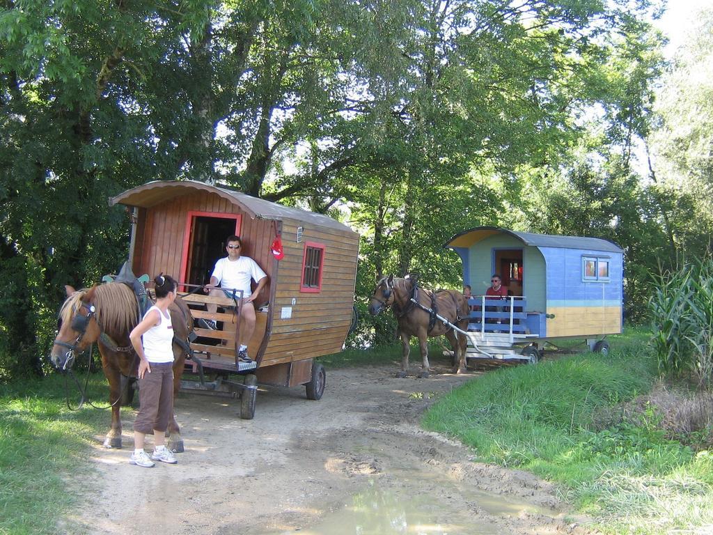 Che'Val D'Amour Acomodação com café da manhã Ecleux Exterior foto